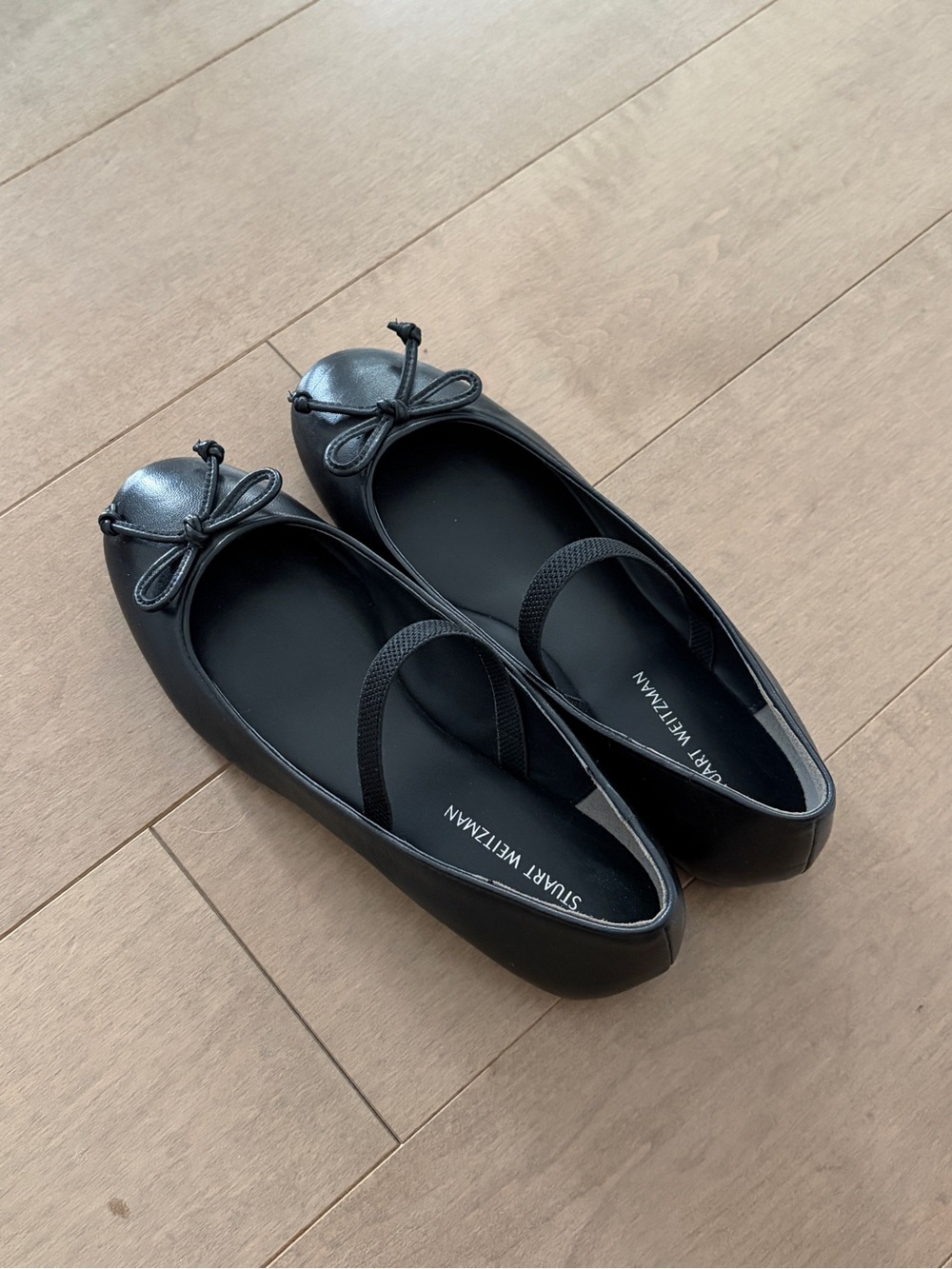 Stuart Weitzman Gabby Bow Ballet Flat